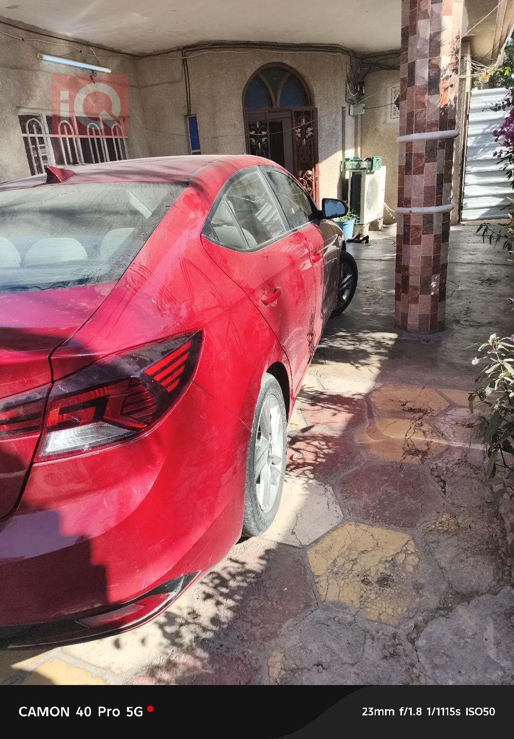 هیوندای ئەلەنترا